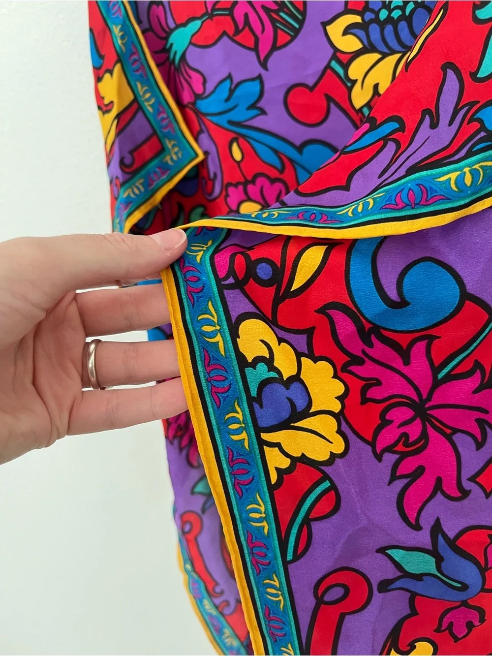 Liz Claiborne Silk vintage Scarf